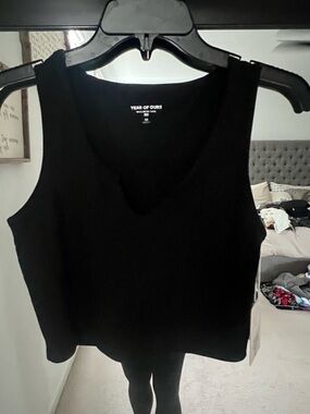 Year of Ours Black V-Neck Cropped Tank